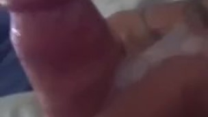 Me toco mi Polla Gorda hasta sacar mucha Leche