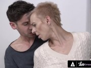 Naughty GILF Gets A Huge Faical By Her 18yo Neighbor 3/16