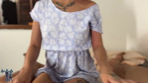 Minha esposa contratou a vizinha para arrumar a casa e eu cheguei mais cedo de surpresa