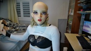 Doris Jill Pt1! A mysterious doll masked girl Jill has fun with her rubber body!