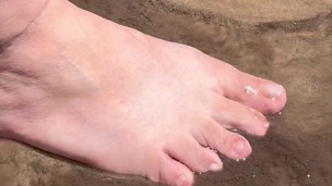 Squish Feet in Mud and Wiggle Toes