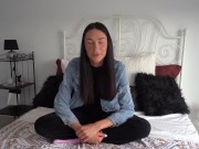 Ersties - Intime Selbstbefriedigung zu Hause mit Alison G 10/16