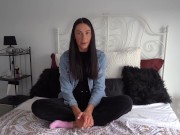 Ersties - Intime Selbstbefriedigung zu Hause mit Alison G 2/16