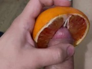 Порвал цитрус своим членом | Нежно потёр | Кончил в апельсин - Screenshot 4 of 16 - Teenagers