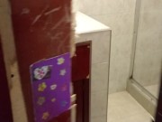 Espiando al novio de mi madre 1/16