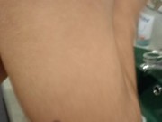 Espiando al novio de mi madre 2/16