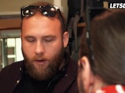 Bubble Butt Slut Daphne Klyde Has Her Phat Twat Drilled By Stranger - HORNY HOSTEL 1/16