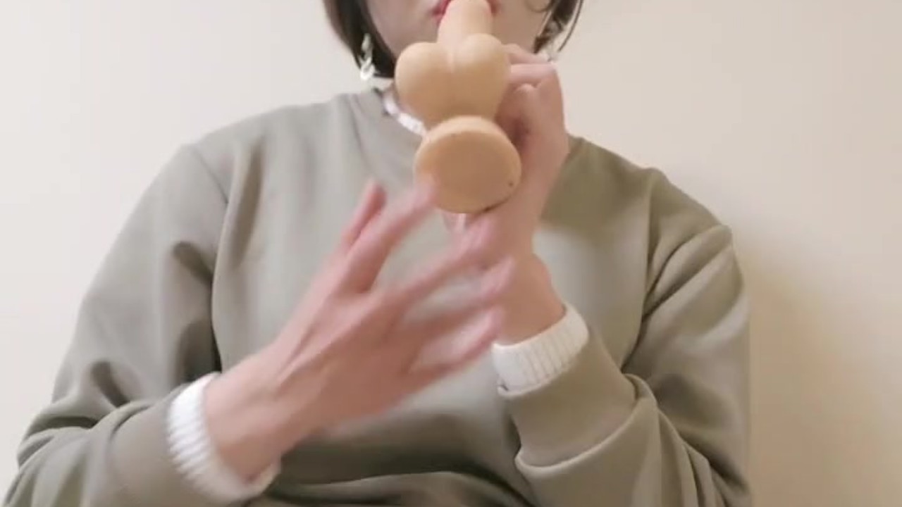 【Shemale】blowjob, orgasm with hand - RedTube