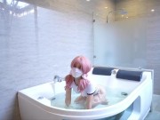 白虎女孩清洗骚穴，淫水止不住往下流 11/16