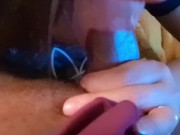 MI PADRASTRO VIENE A DARME LAS BUENAS NOCHES Y TERMINAMOS CON BESOS APASIONADOS SEMEN EN LA BOCA 12/16