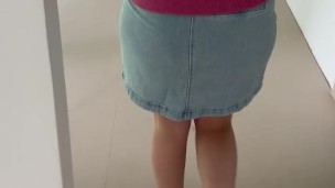 I make a visit to rent a premises which ends in blowjob and facial