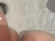 Девушка после секса с кримпаем писает в воду в ванне! Грязные Русские Разговоры 9/16