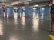 Angela Doll - Un mec trop excité me baise sans me demander mon avis dans le coffre de sa voiture 6/16