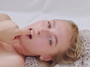 WOWGIRLS Gorgeous blonde girl Kelly Collins rubbing her pussy in this amazing solo video 13/16