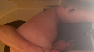 Petit fist anal et dildo