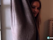 Scarlett Fall Shows Off Her Body 3/16