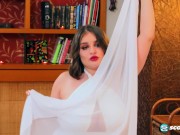 Molly Evans Shows Off Her Big Breasts 5/16