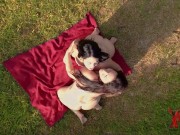 Lesbianas maduras cachondas nudistas tienen sexo al aire libre 4/16