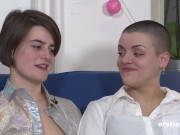 Ersties - Tumpie und Luna lecken sich gegenseitig zum Höhepunkt 10/16