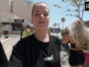 Er fickt mich in El Arenal, Mallorca. Das Zimmermädchen stört uns, doch er fickt mich weiter. Vlog 5/16