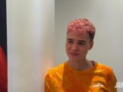 ROOMIES CACHONDAS! Me da cerveza y finge no ver como me la chupan 3/16