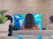 PERDISTE LA APUESTA! Deliciosa chupada de tetas y vagina 1/16