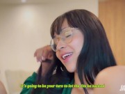 PERDISTE LA APUESTA! Deliciosa chupada de tetas y vagina 2/16