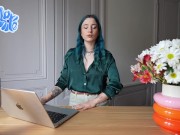 Entretien d'embauche pour être mon jouet sexuel - POV Role Play par une Française Poilue 2/16