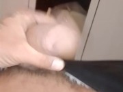 Mi sego pensando alla mia figliastra ,con tanta sborra sullo specchio 12/16