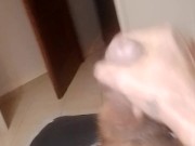 Mi sego pensando alla mia figliastra ,con tanta sborra sullo specchio 4/16