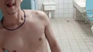 nudity in public toilets