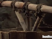 Curvy Lesbian Babes Moaning And Cumming From Deep Strap On Sex 6/16