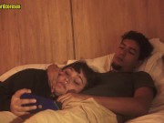 mi hermanastro entra a mi cuarto y se de que mis se van y hace e me coma su verga