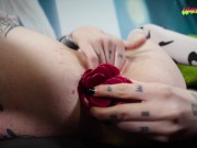 Young german emo fisting her tight pussy 14/16