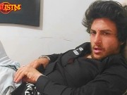 Güzel Kızını Sikiyor 2/16