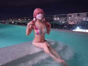 户外漏出白嫩小奶，中出射精灌满阴道 2/16