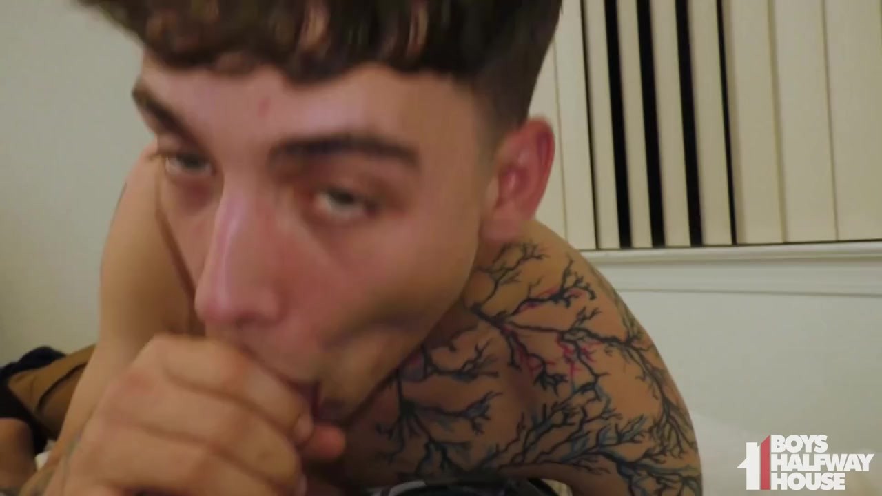 Straight Cum Dump Teen Sucks Daddy's Big Dick POV - 無料セックスビデオ - RedTube