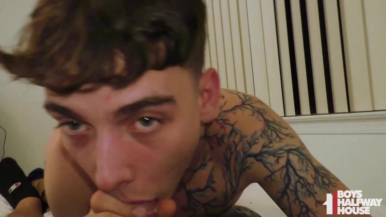 Straight Cum Dump Teen Sucks Daddy's Big Dick POV - 無料セックスビデオ - RedTube