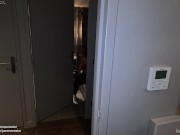 Une Française Au Gros Cul Trompe Son Mec, Chopée En Train De Se Masturber Et Défoncée Par Son Coloc 10/16