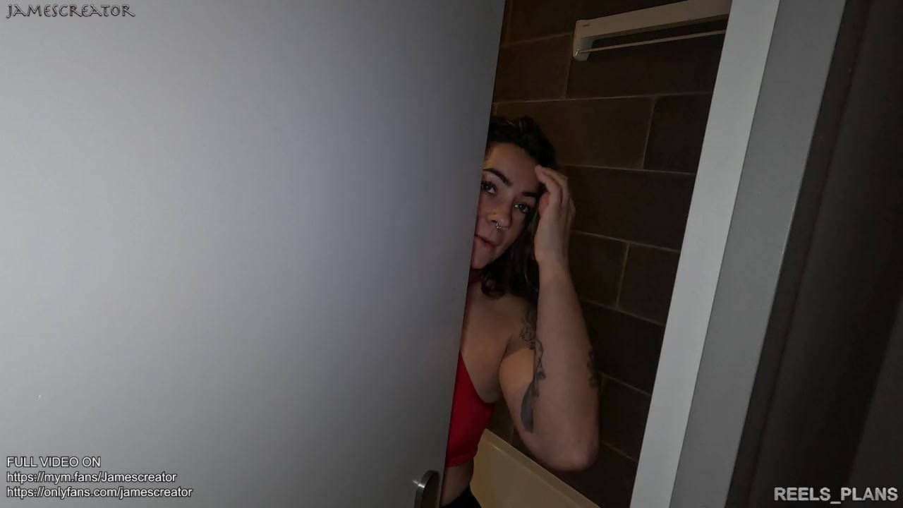 Une Française Au Gros Cul Trompe Son Mec, Chopée En Train De Se Masturber Et Défoncée Par Son Coloc - 無料セックスビデオ - RedTube