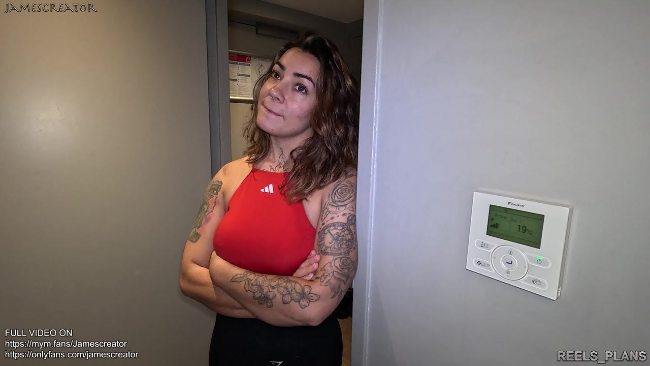 Une Française Au Gros Cul Trompe Son Mec, Chopée En Train De Se Masturber Et Défoncée Par Son Coloc - 無料セックスビデオ - RedTube