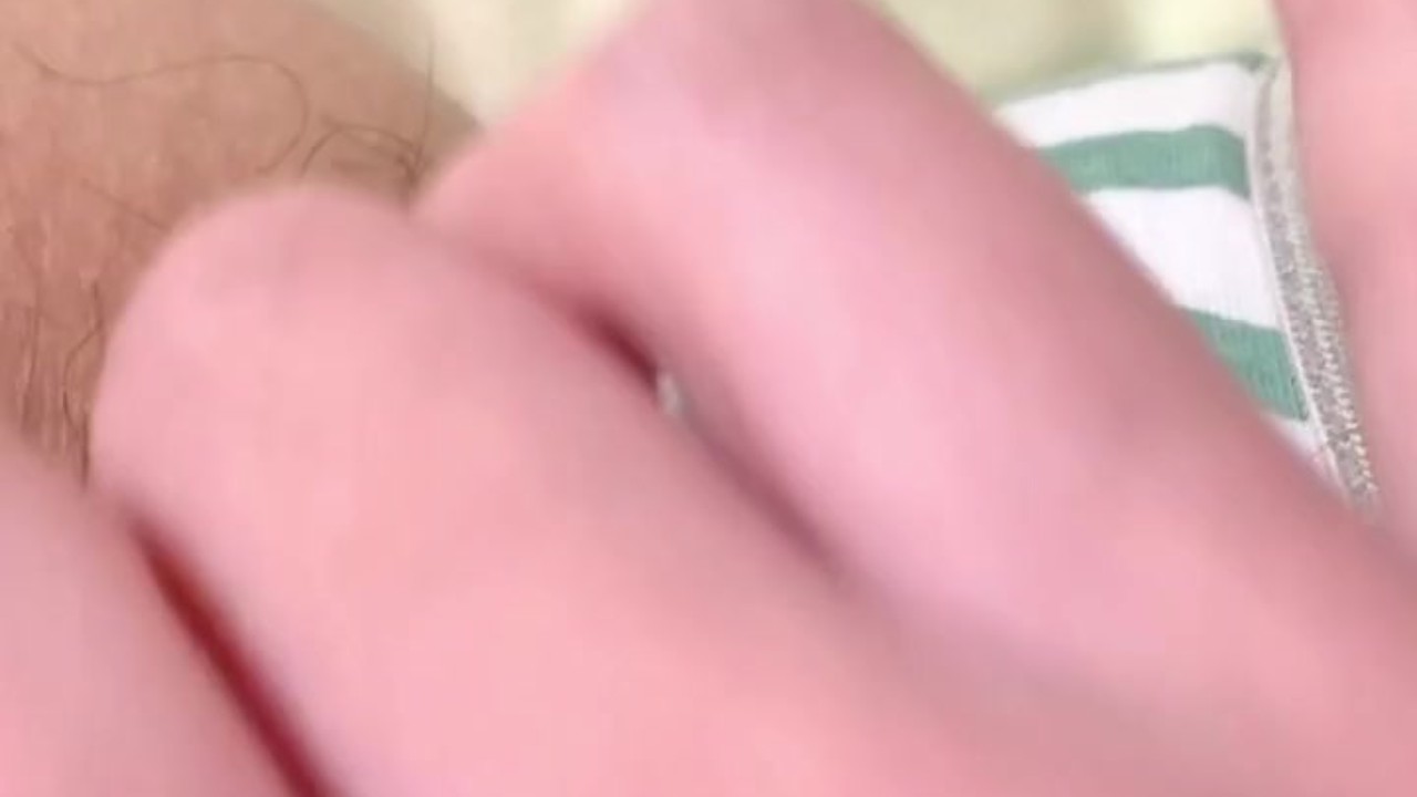 濡れ音すごすぎ♡剛毛素人が喘ぎまくり指オナニー♡しましまパンティの中でイっちゃう♡【個人撮影】 - Free Sex Video - RedTube