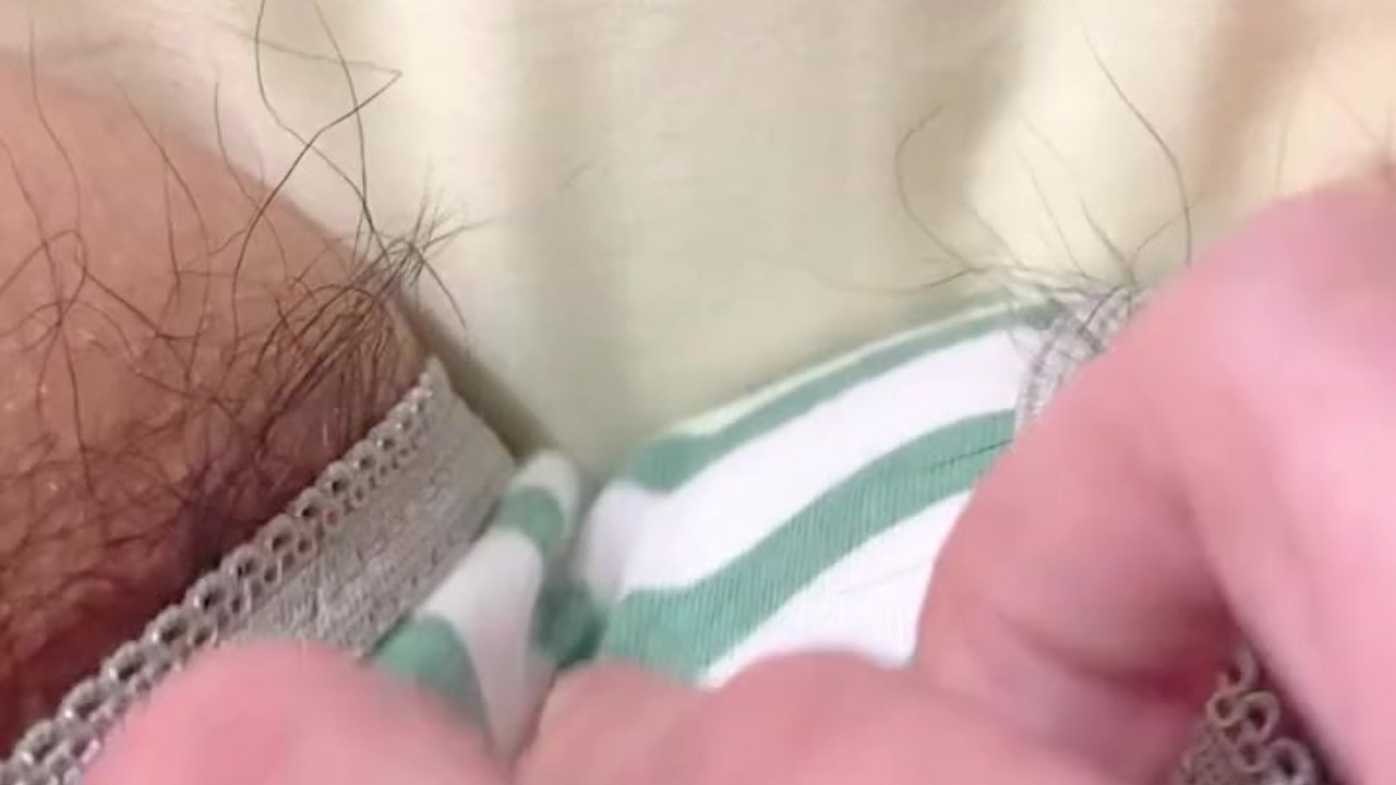 濡れ音すごすぎ♡剛毛素人が喘ぎまくり指オナニー♡しましまパンティの中でイっちゃう♡【個人撮影】 - Free Sex Video - RedTube