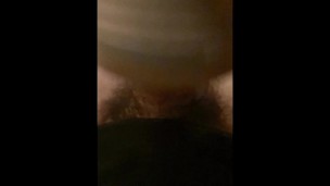 Jeune mec chaud baise une chatte fleshlight