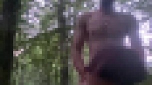 Passeggiata nel bosco e scopo il primo che trovo