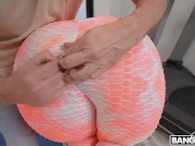 BANGBROS - Tony Rubino Rubs Oil On Alexis Andrews' Butt And Starts Fingering Her Wet Pussy 4/16