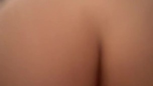 Amiga de la universidad se sienta en mi verga | SU PRIMERA VEZ