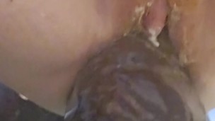 Gapped pussy sits on xxxxl goliath