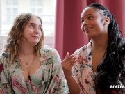 Ersties - 3 sexy Mädchen haben Sex mit verbundenen Augen 7/16