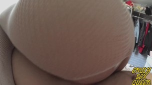 Emily Sex Queen pidiendo semen para su postre - cum on food fetish